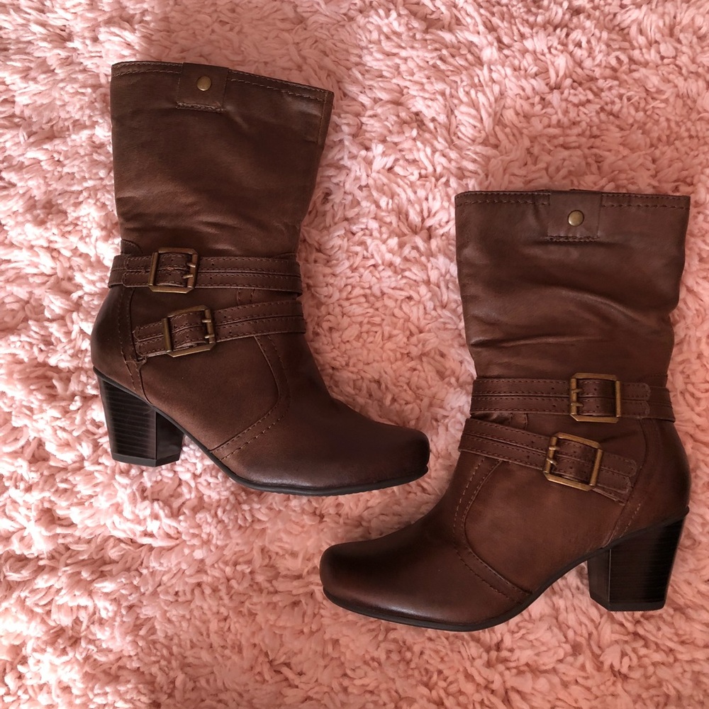 🎉🎉HOST PiCK TWICE 🎉🎉NIB Wear Ever Hilary Boots
